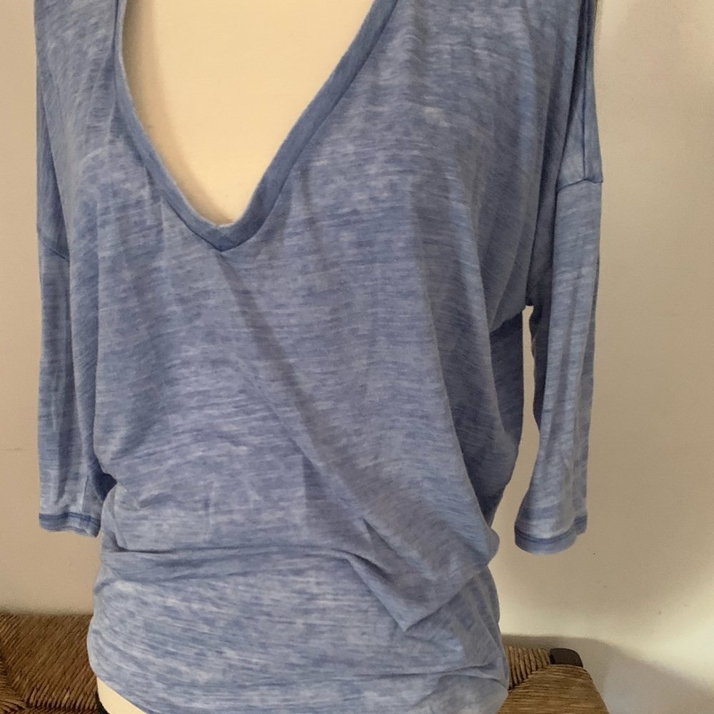 Jersey distressed v neck tea - Picture 2 of 4